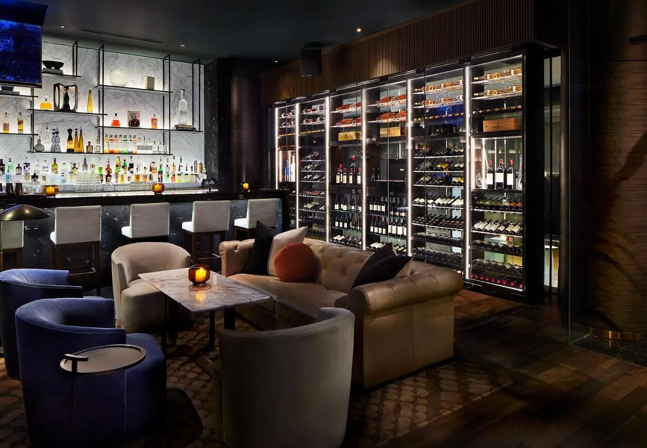 Paradox Vancouver Hotel